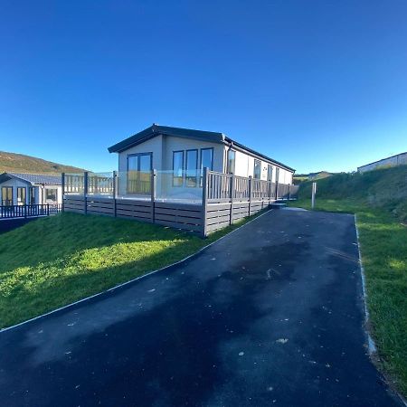 Daphne'S Lodge Mawgan Porth Exterior photo